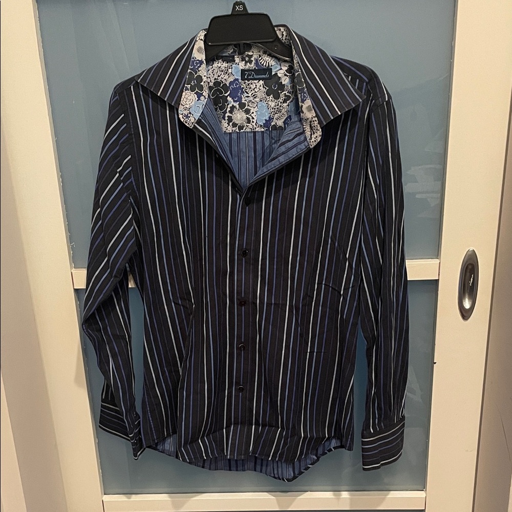7 Diamonds Navy and White Striped Button Down Shirt, L, EUC, 100% Cotton